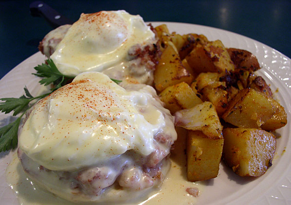 Eggs Benedict with Breakfast Potatoes
